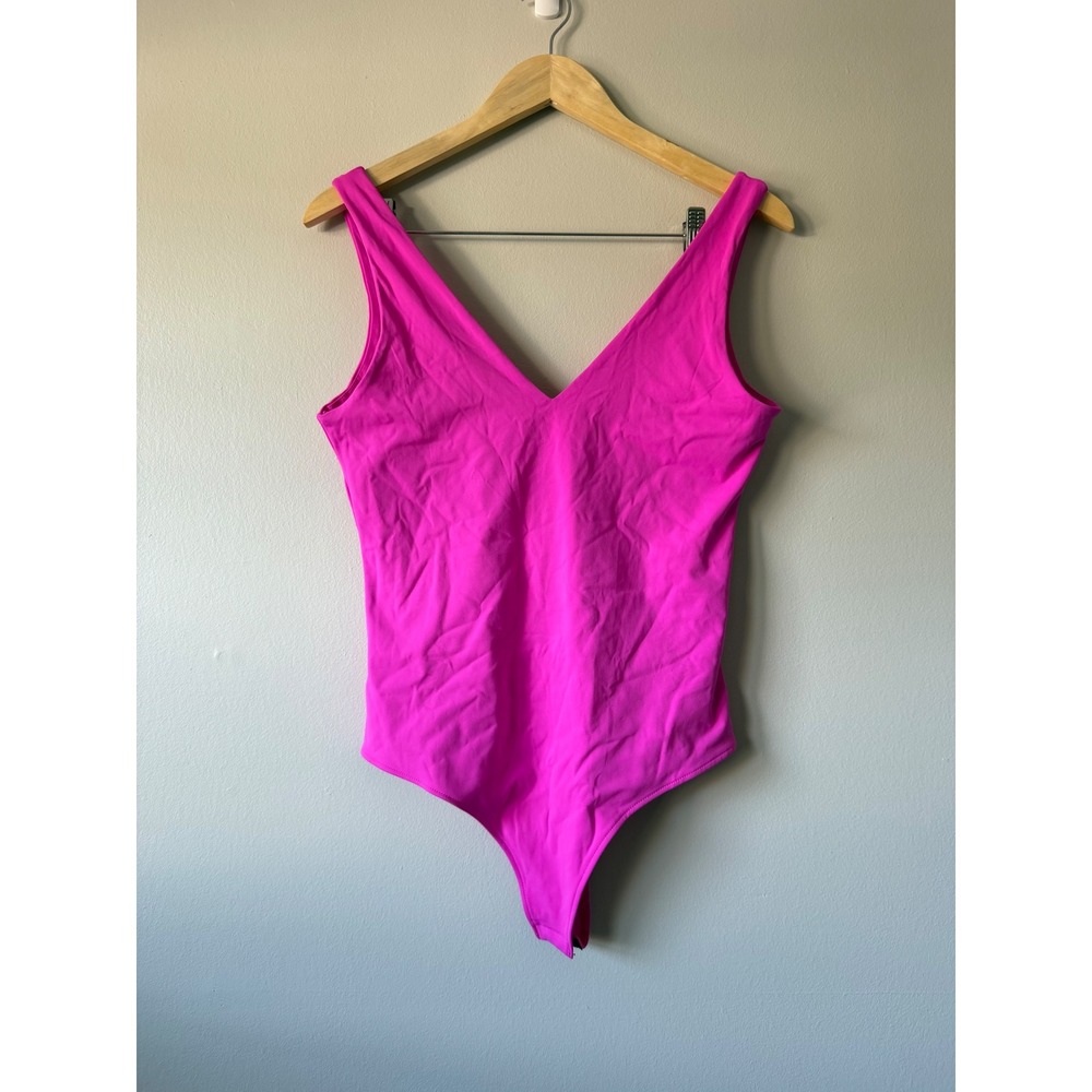 Bold Basics‎ V-Neck Thong Bodysuit L Barbie Pink Neon